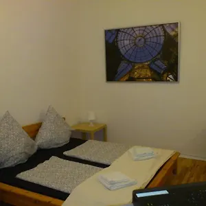 pension-mitte.find-berlin-hotels.com/